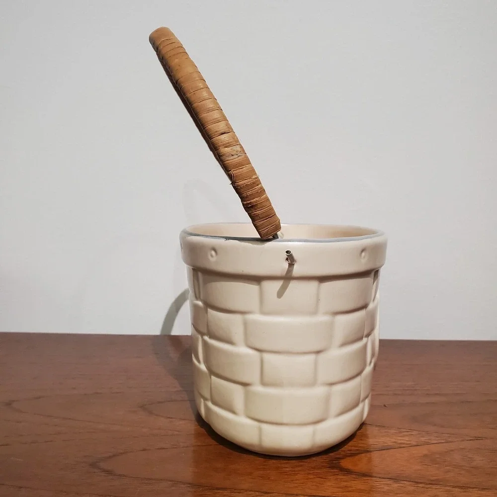 Pfaltzgraff Rare Remembrance Oval Ceramic Basket with Handle‎